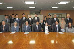 2015�N��t����