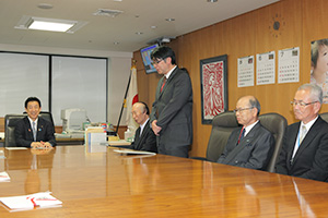 2016�N��t����