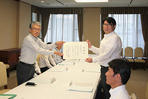 2016�N��t����